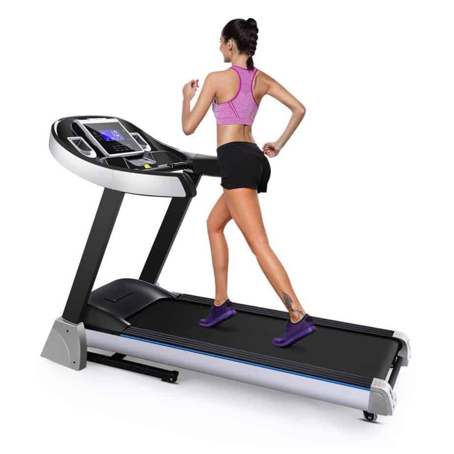 A lady athlete is running on the Ancheer S6100 Treadmill